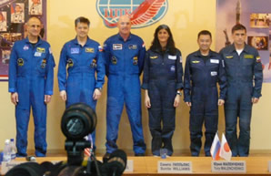Photos - Soyuz TMA03M launch tour