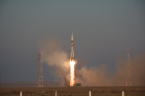 Baikonur spaceport - Soyuz TMA-19M lauch tour